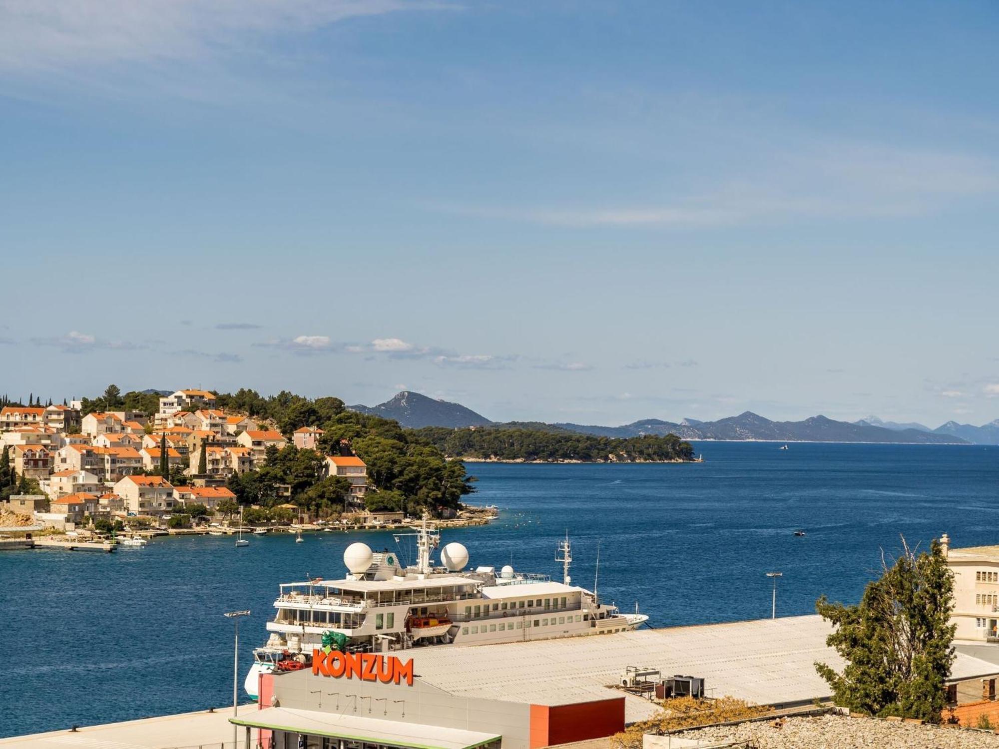 Apartment Cvjetkovi - Two Bedroom Apartment With Terrace And Sea View Dubrovnik Exterior photo